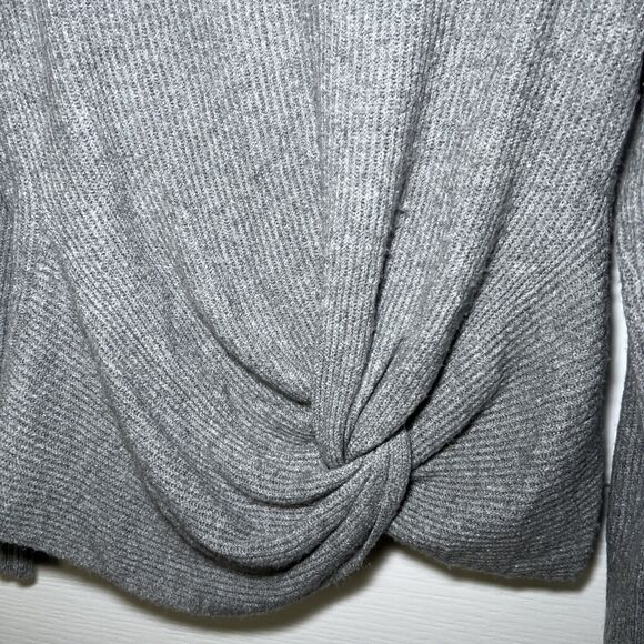 Aerie Offline Twist Front Sweater Size Medium Long Sleeve Ribbed Stretchy - Picture 2 of 8